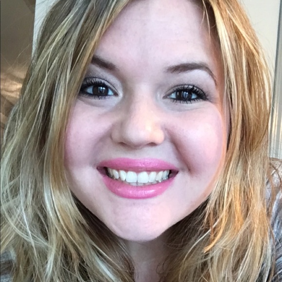 Meet your Posher, Skye - Picture 1 of 2